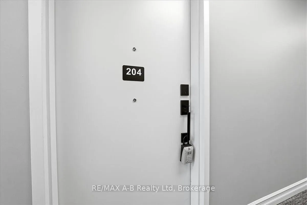 1 bed, $1,900 — Photo 3