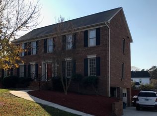 4101 Quartergate Dr, High Point, NC 27265