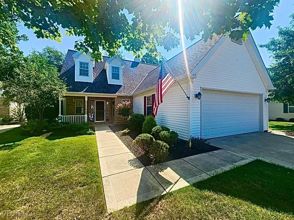 417 Woodside Dr, Northfield, OH 44067