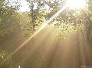 34 Alexander Rd, Colchester, CT 06415