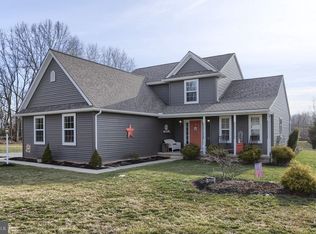 35 Orchard Ct, Dover, PA 17315