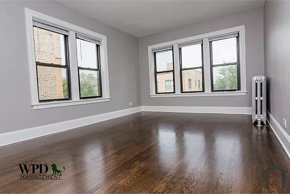 1305 W 82nd St — Photo 5