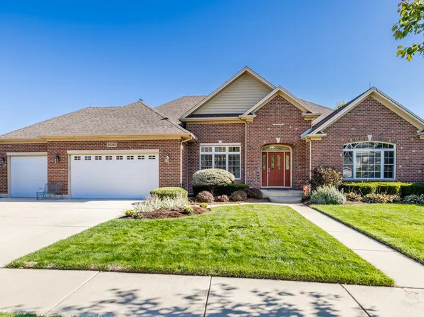 4N303 Mark Twain St, St Charles, IL 60175