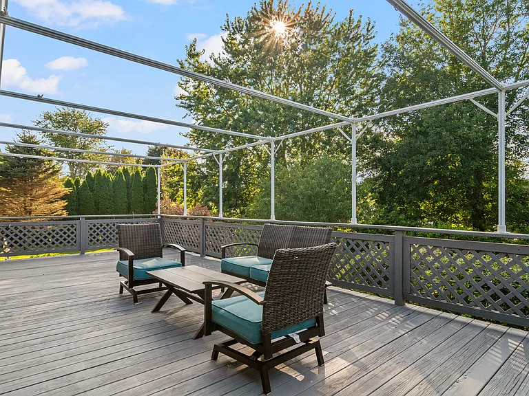 52 Bluegrass Dr — Photo 19