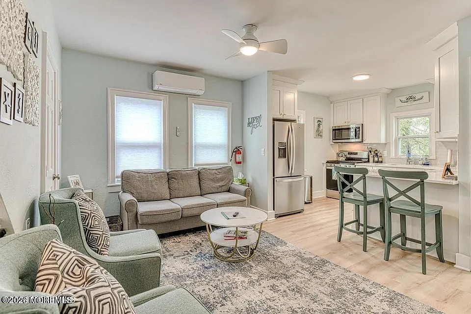 328 Newark Ave #2