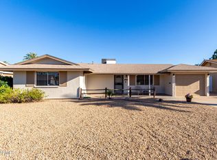 10337 W Snead Dr, Sun City, AZ 85351