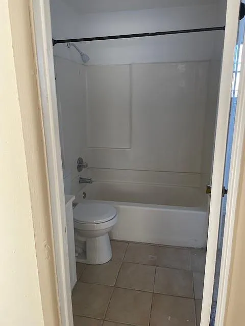 1 bed, 565 sqft, $950 — Photo 2