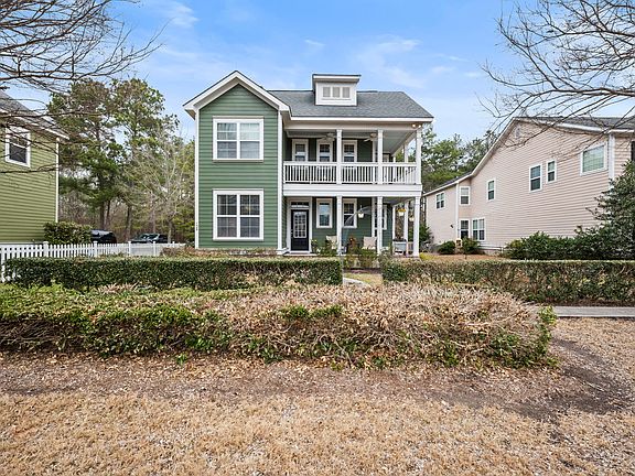 4th image of 136 Red Leaf Blvd