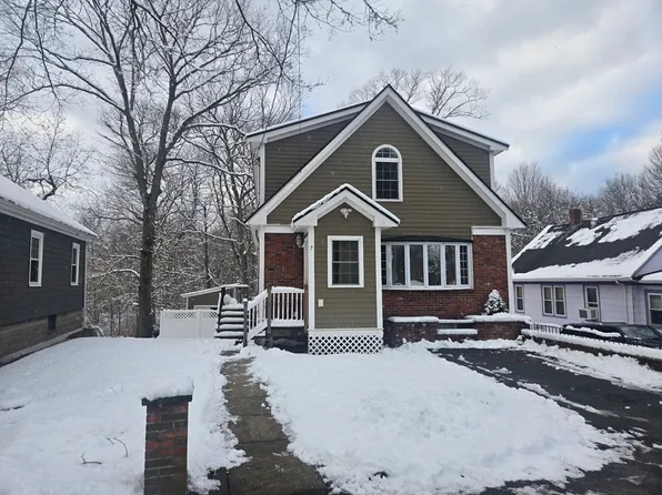 7 Central St, Saugus, MA 01906