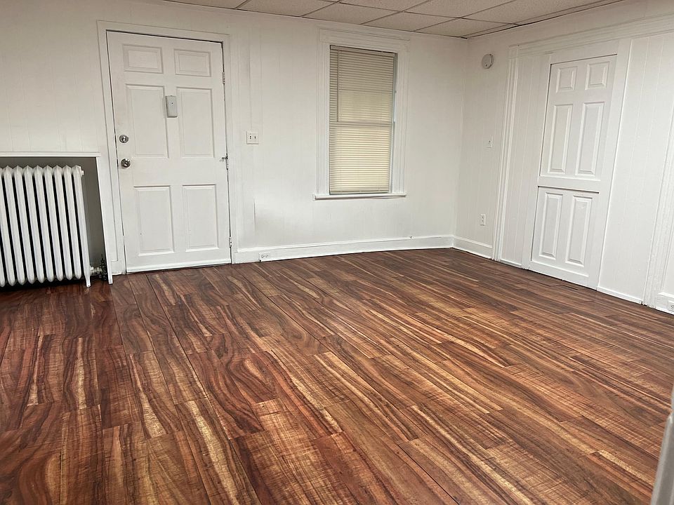 760 Gardiners Ave APT 1, Levittown, NY 11756 Zillow