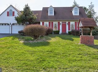 30 Blue Jay Cir, Elizabethtown, PA 17022