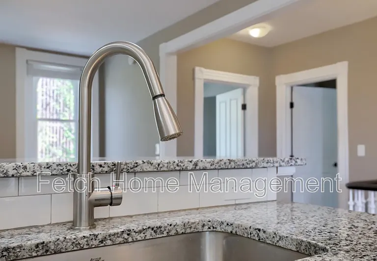 28 E Vine St #2 — Photo 9