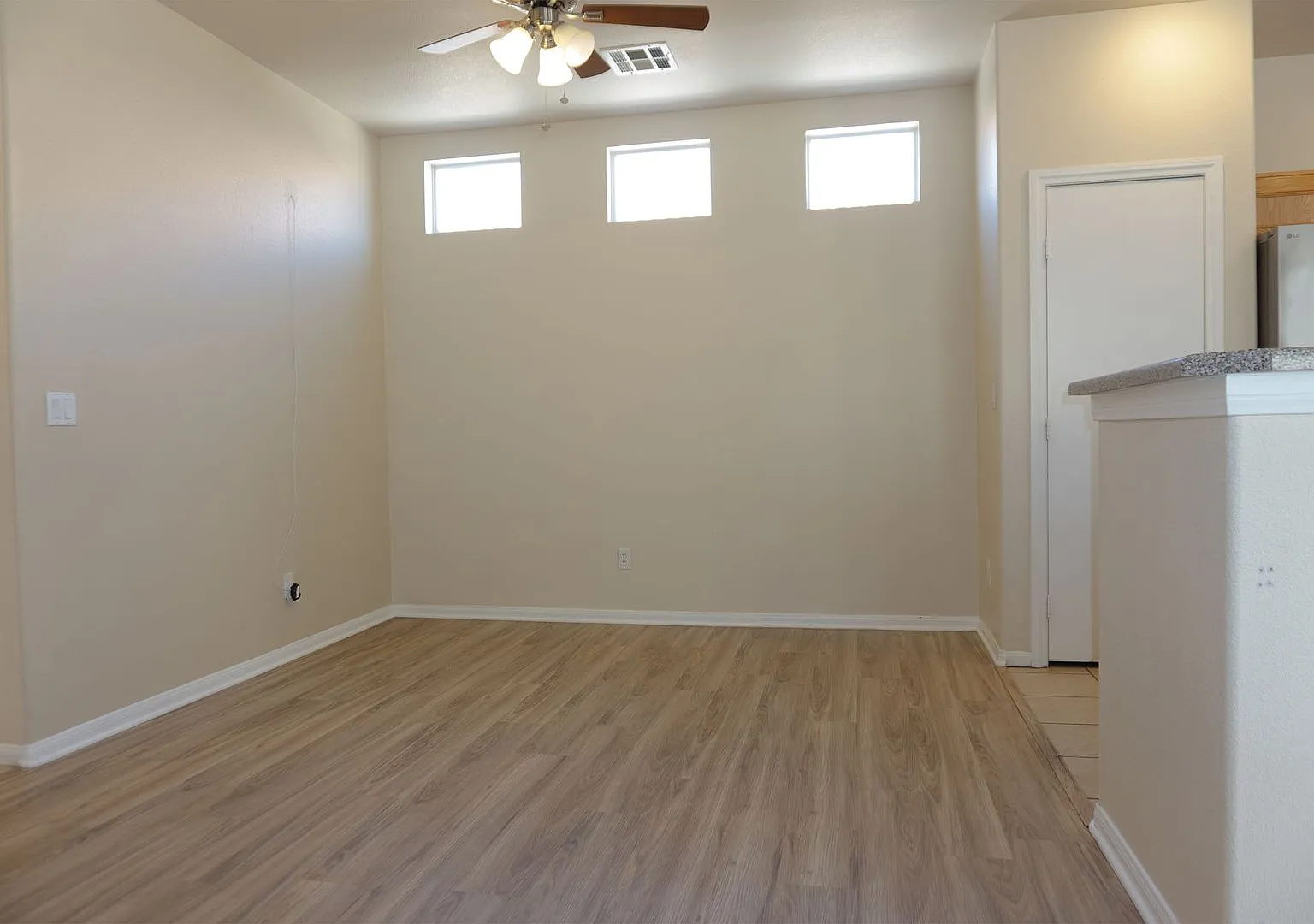 Gated Community - Freshly painted Interior & Exterior — Photo 4