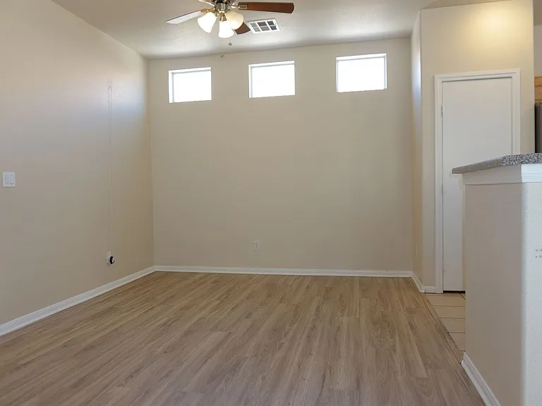 5258 Cedar Bridge Ct — Photo 4