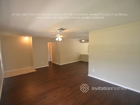 3rd image of 2642 Oakbrook Dr