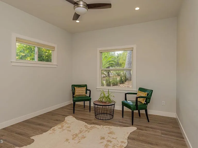 605 W Ojai Ave — Photo 8