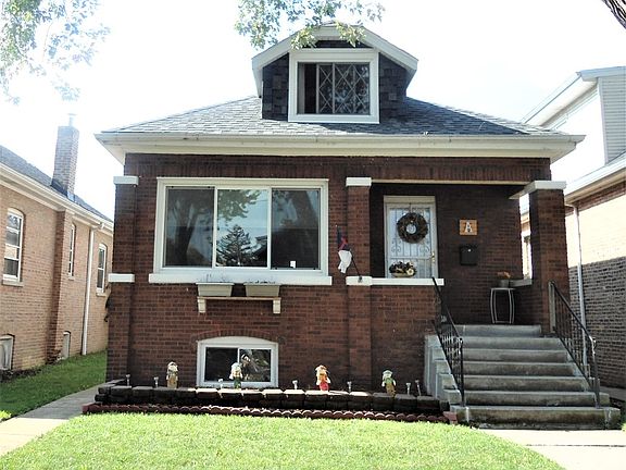 3rd image of 2714 N Moody Ave
