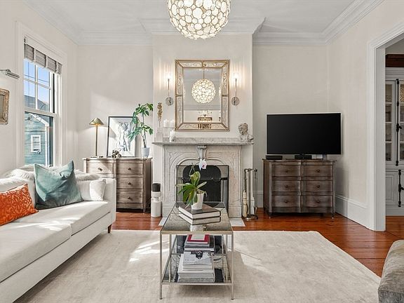 3rd image of 9 Cook St #2