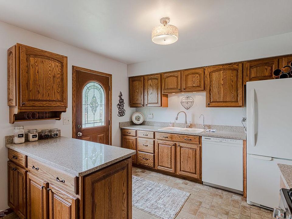 1509 May Ave, Johnsburg, IL 60051 | Zillow