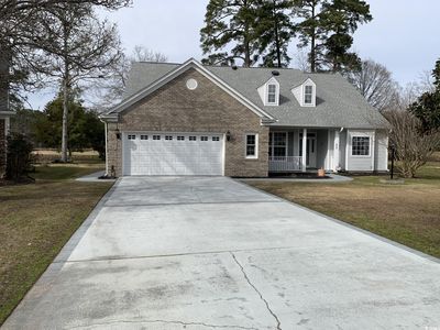1516 Medinah Ln., Murrells Inlet, SC, 29576