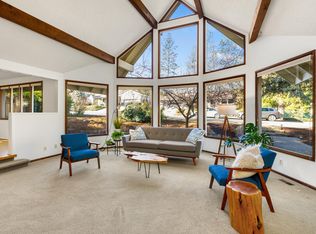 928 Beswick Way, Ashland, OR