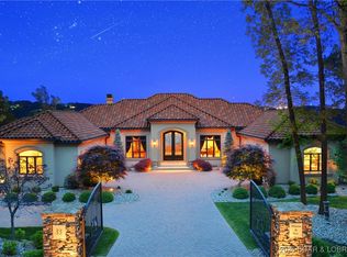 33 Vista Ct, Sunrise Beach, MO 65079