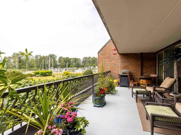 4815 A 48th Ave #105, Delta, BC V4K 1V2