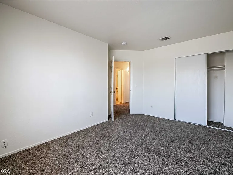2930 Seasons Ave — Photo 17