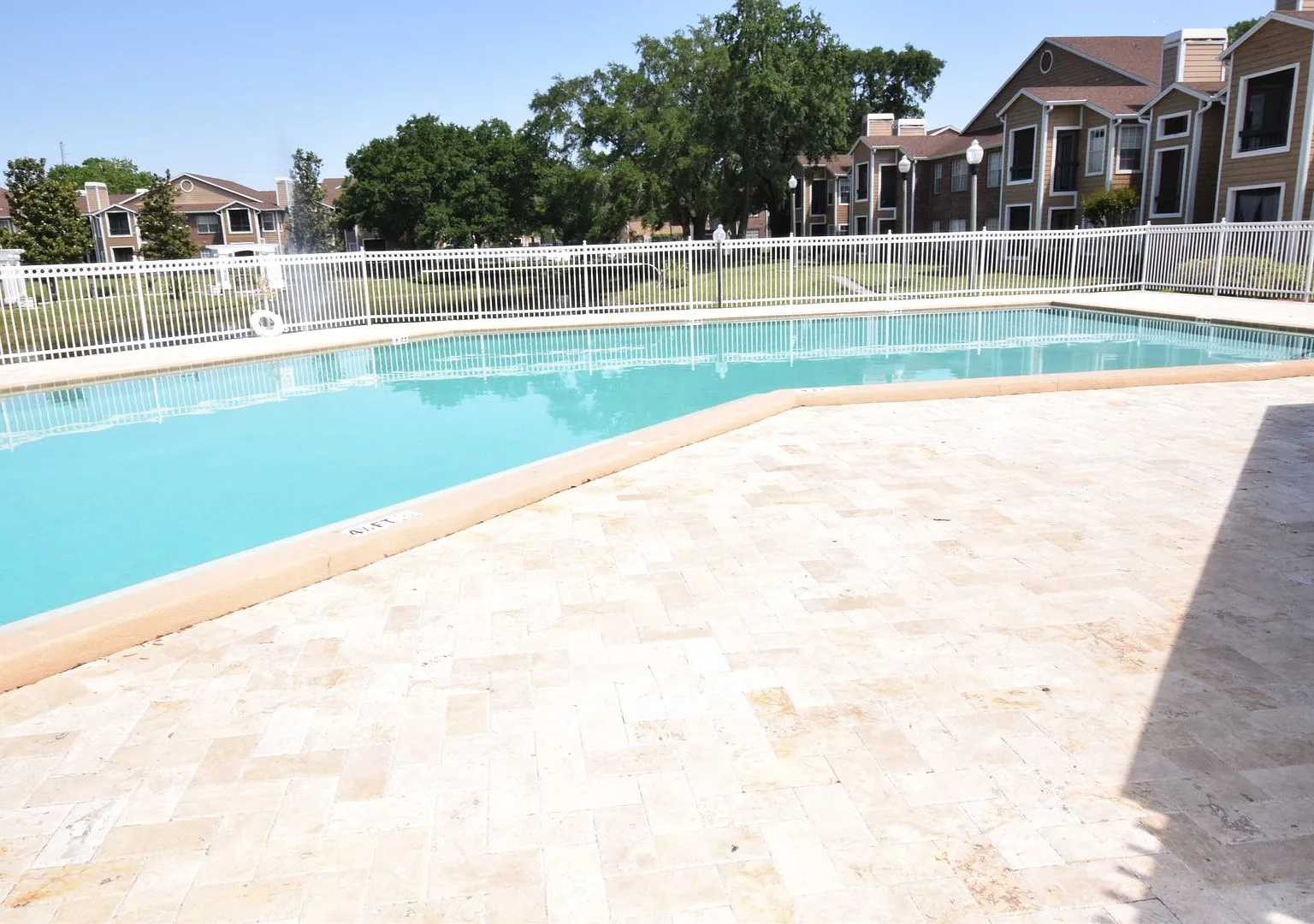 2 Bedroom, 1 Bath Condo for Rent at 5533 Chrishire Way #F201 Orlando, FL 32822 — Photo 2