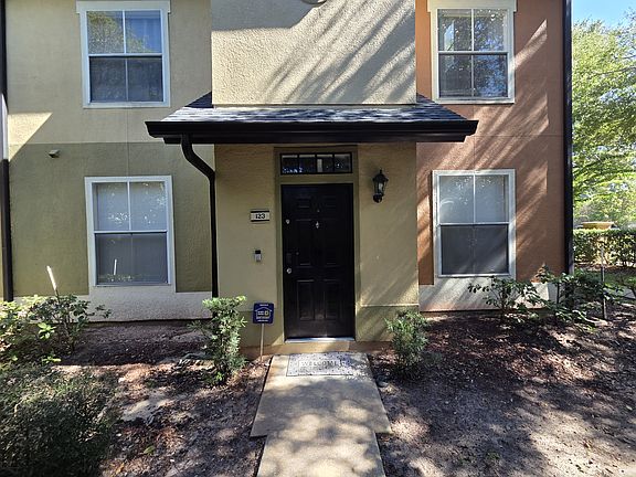 2nd image of 6063 Westgate Dr APT 123