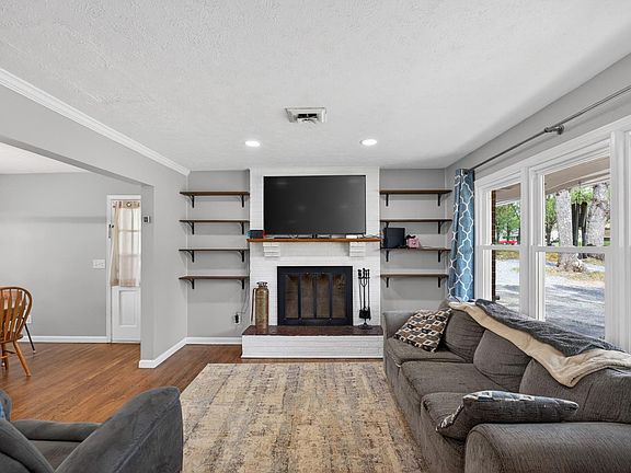 2nd image of 97 Myrtle Ln