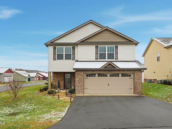 2nd image of 1265 Lemongrass Dr