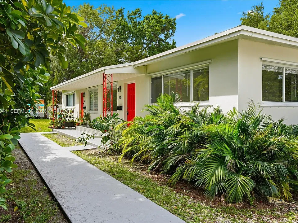 62 NW 42nd St #62