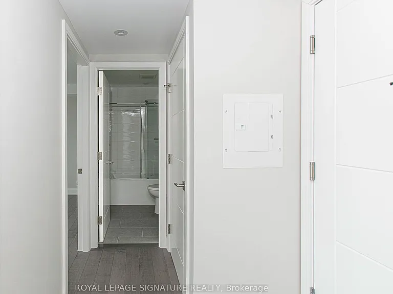 11 Walmer Rd #604 — Photo 5