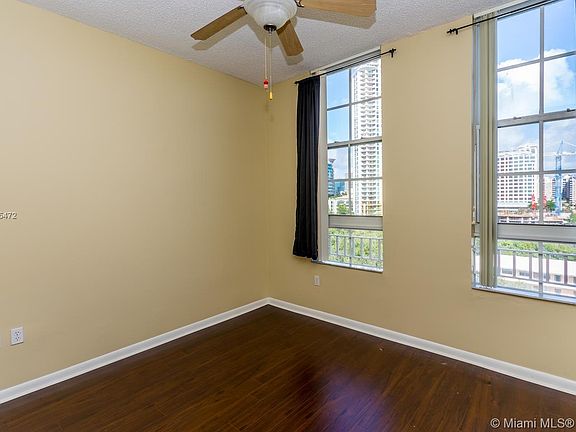 4th image of 520 SE 5th Ave APT 2708