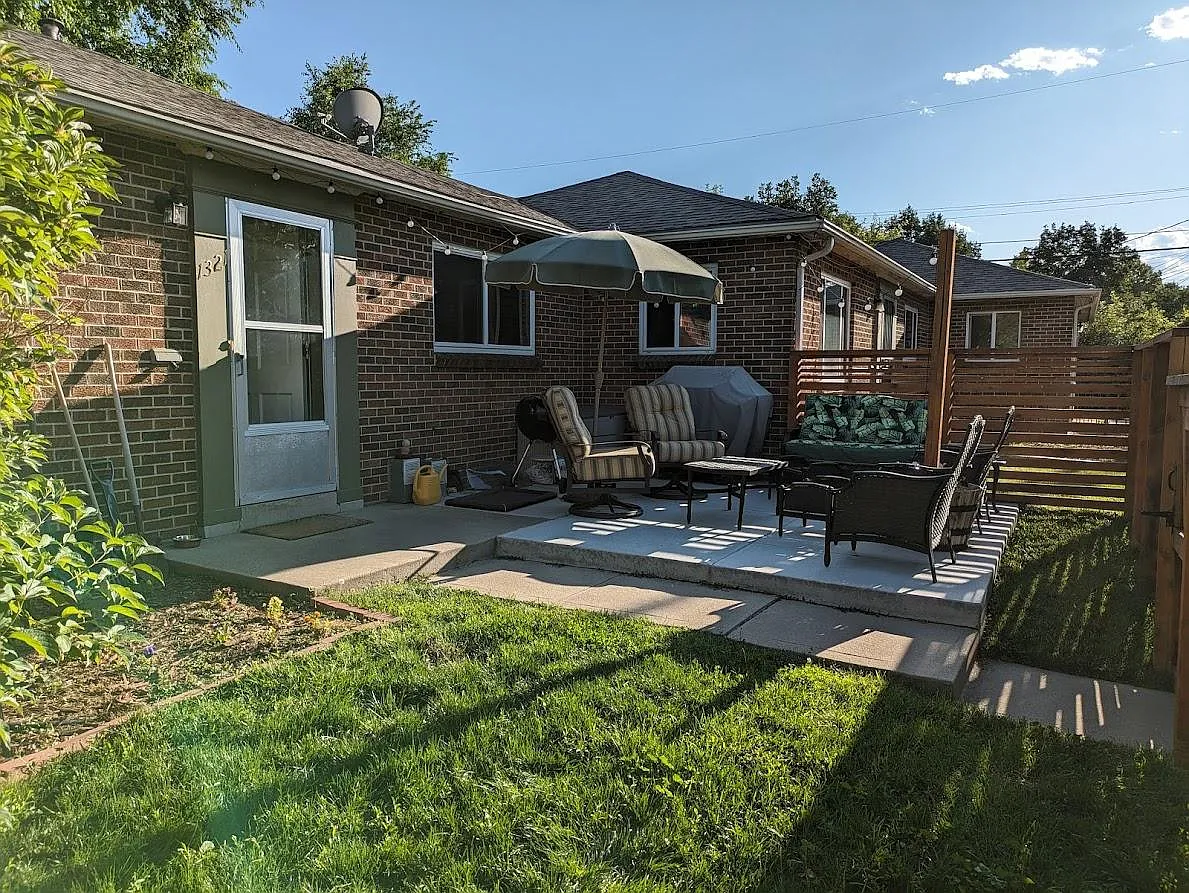 1321 Jasmine St — Photo 3