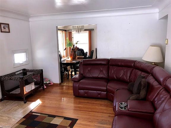 3rd image of 4098 Ascot Ln
