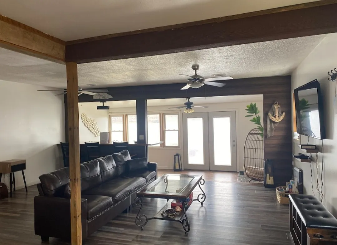 798 Jaden Dr photo 1