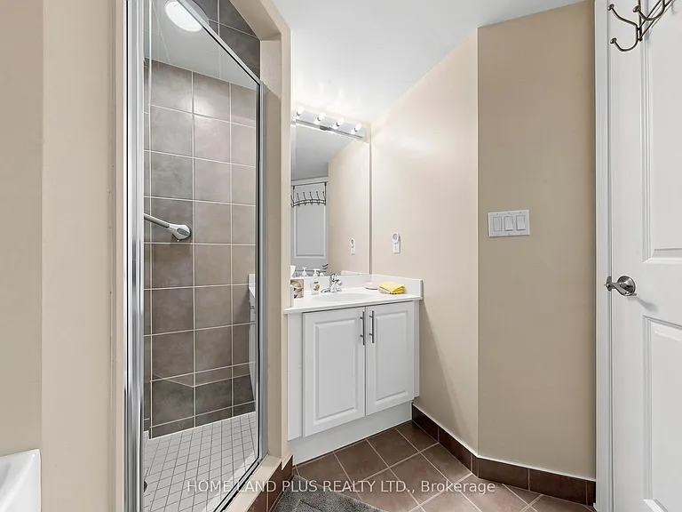 18 Harding Blvd #721 — Photo 21