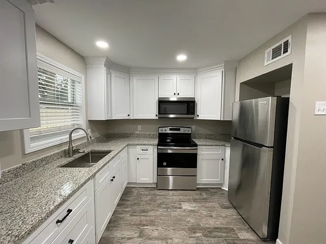 302 Patterson St #D — Photo 9