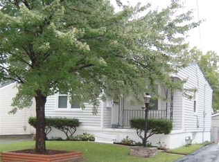 3578 Long Dr, Saint Ann, MO