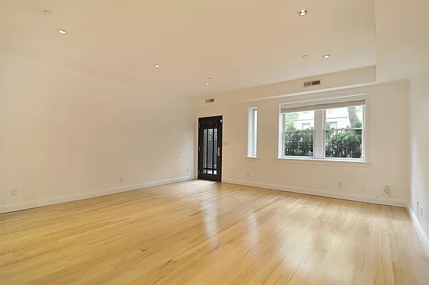 Rented by Corcoran | media 2