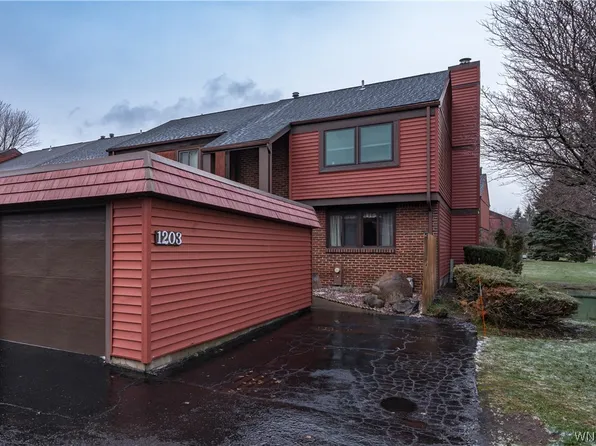 1203 Peppertree Dr, Derby, NY 14047