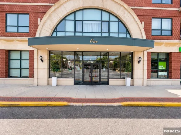 1 Orient Way W #305, Rutherford, NJ 07070