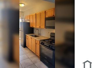 841 E 90th St #2, Chicago, IL 60619