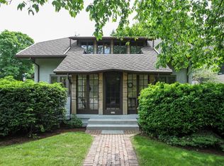 2629 Ridge Ave, Evanston, IL 60201