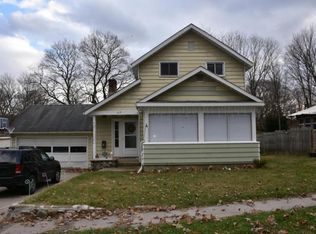 123 W Chicago St, Buchanan, MI 49107