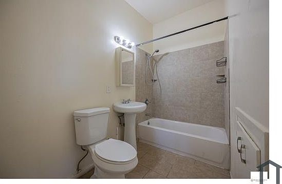 4th image of 903 S Mariana St APT A