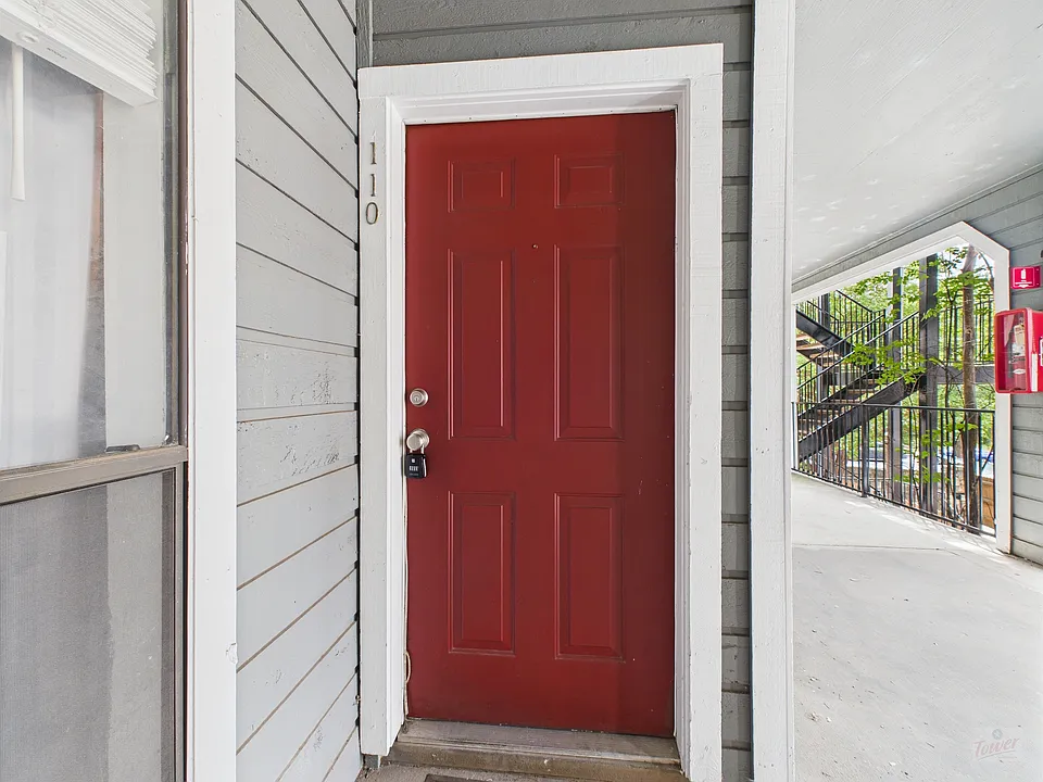 2901 San Jacinto Blvd #110