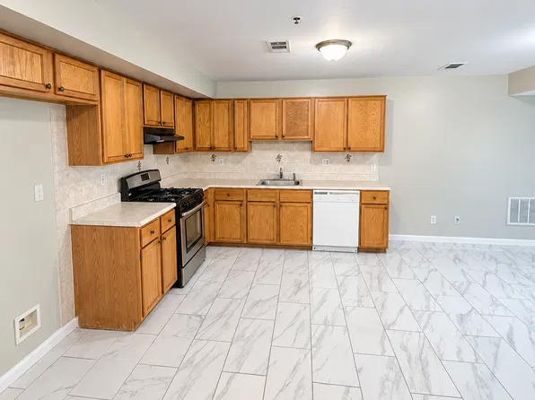 207 N 7th St, Newark, NJ
